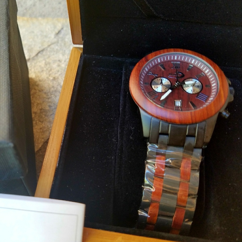 NEW!! Made in USA Waves Men's Watch - Picture 3 of 8